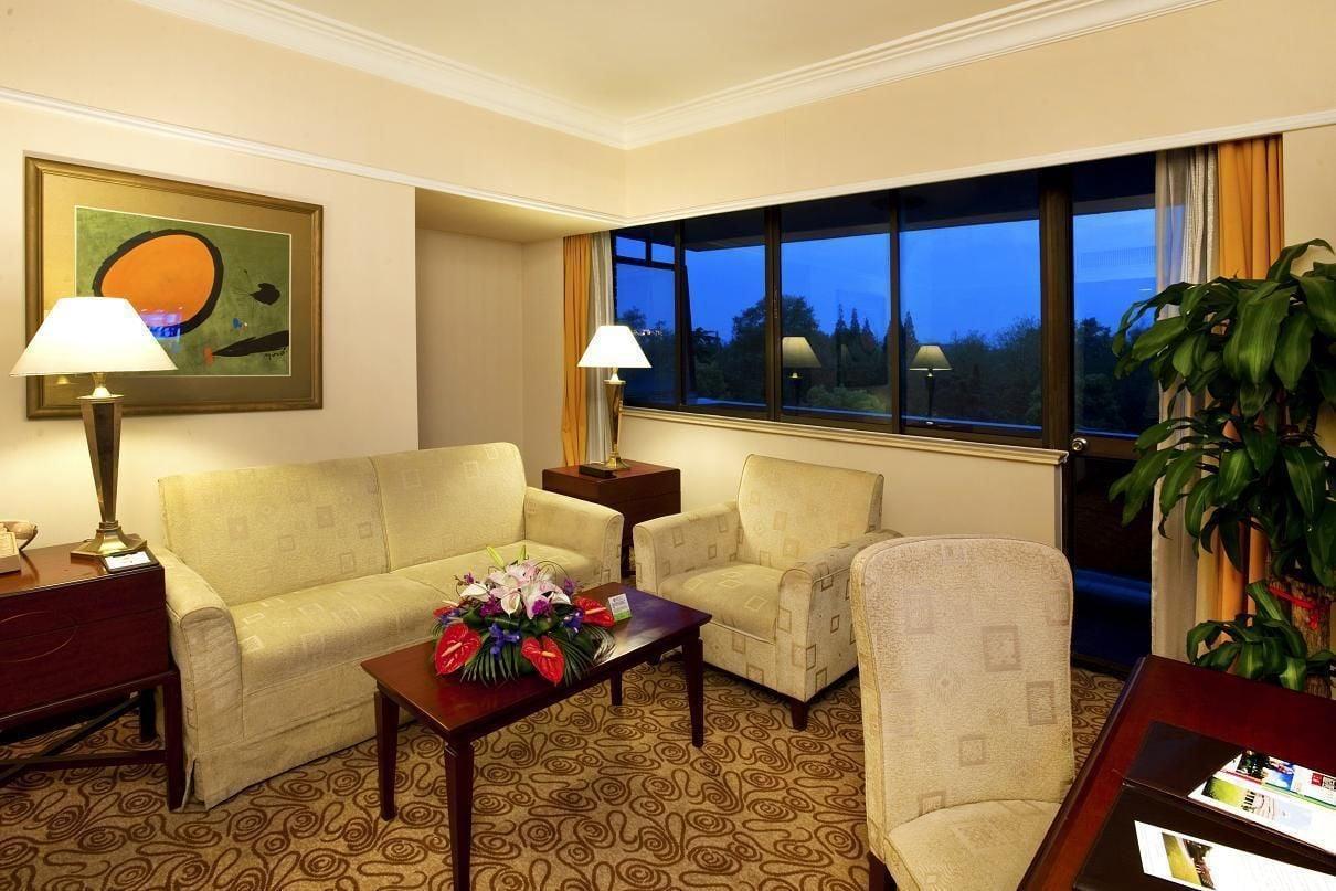 Cypress Hotel Jin Jiang Шанхай Екстериор снимка