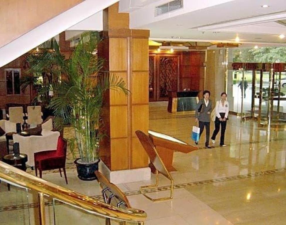 Cypress Hotel Jin Jiang Шанхай Екстериор снимка