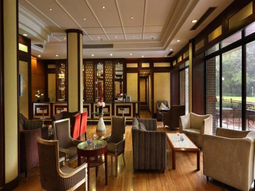 Cypress Hotel Jin Jiang Шанхай Екстериор снимка