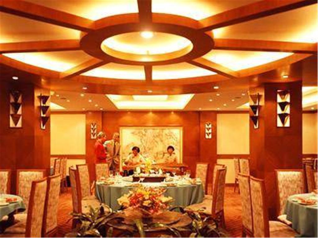 Cypress Hotel Jin Jiang Шанхай Екстериор снимка