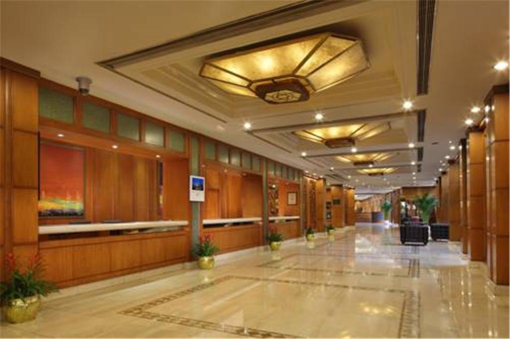 Cypress Hotel Jin Jiang Шанхай Екстериор снимка